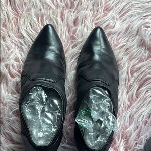 Aquatalia Black Leather Flats Sleek Design